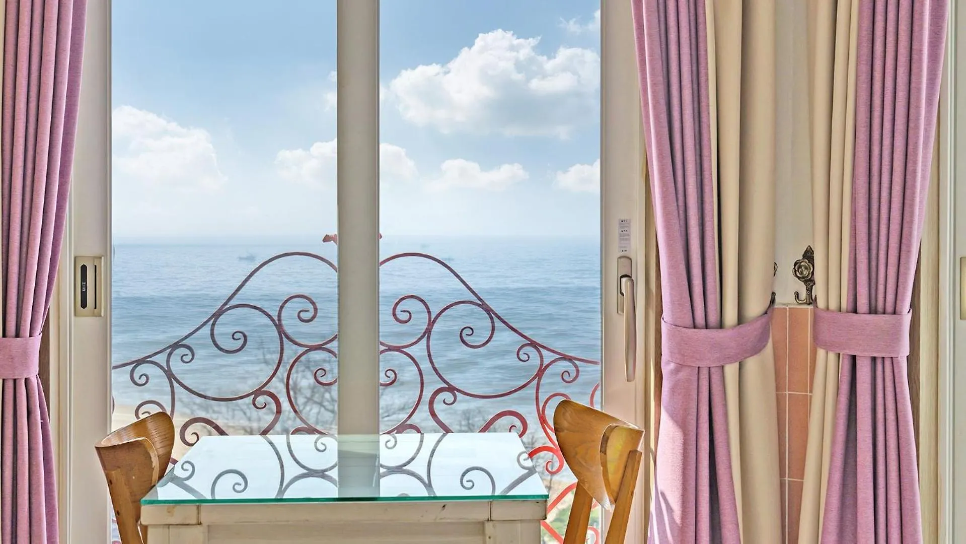 Propose 1st Pension Ganghwa Incheon 3*,